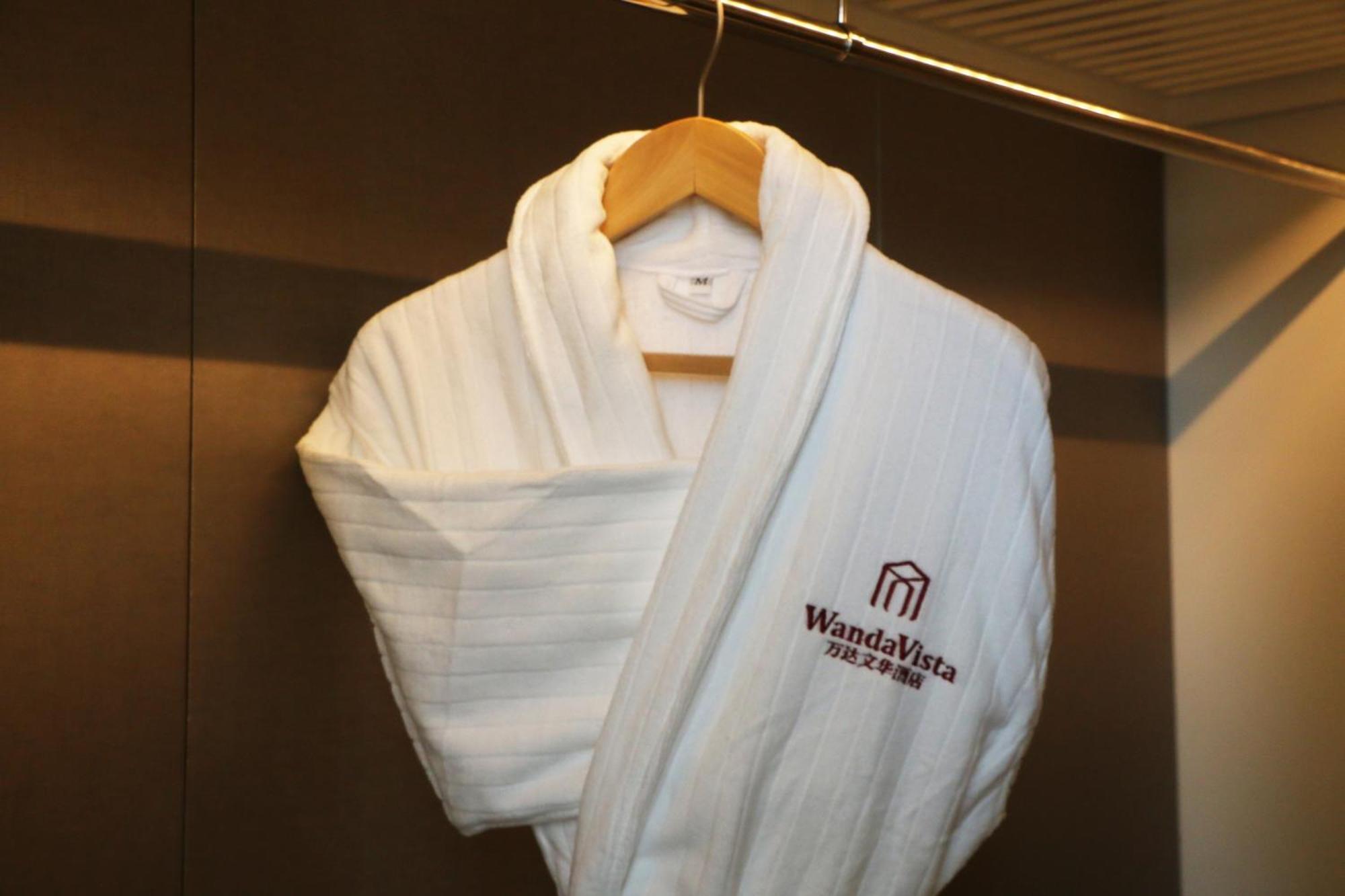 Wanda Vista Hohhot Hotel Bagian luar foto