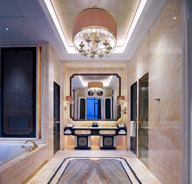 Wanda Vista Hohhot Hotel Bagian luar foto