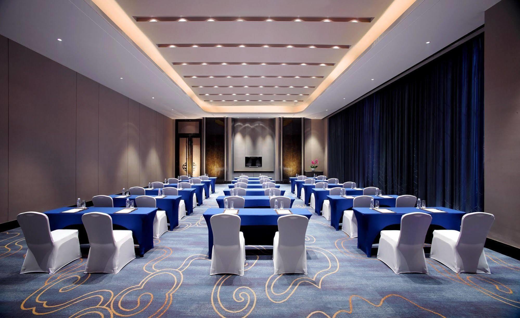 Wanda Vista Hohhot Hotel Bagian luar foto